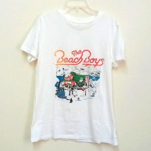 *Final Price* NWOT The Beach Boys Tshirt